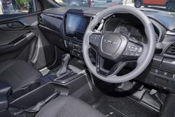 2025 Isuzu D-MAX X-RIDER