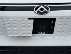 2025 LDV eDeliver 7