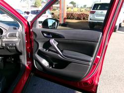 2019 MITSUBISHI
ECLIPSE CROSS ES (2WD)