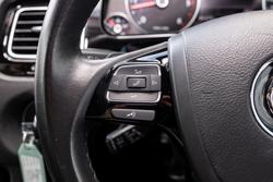 2017 Volkswagen Touareg Monochrome