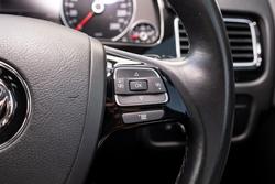 2017 Volkswagen Touareg Monochrome