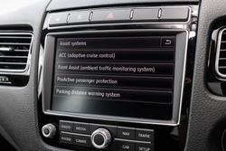 2017 Volkswagen Touareg Monochrome