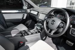 2017 Volkswagen Touareg Monochrome