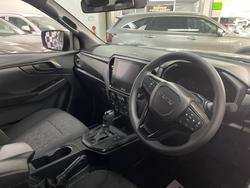 2025 ISUZU D-MAX LS-M XR