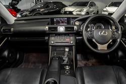 2016 Lexus IS200T Luxury 2.0L Turbo Automatic Sedan