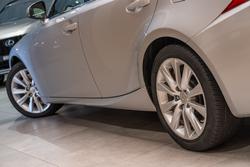 2016 Lexus IS200T Luxury 2.0L Turbo Automatic Sedan