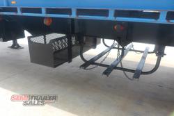 1998 Haulmark 41FT - 59FT Flat Top Extendable
