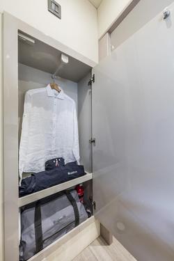 2023 Absolute 47 FLY