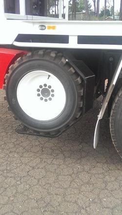 2018 Isuzu
Fx 240 -350, 350Hp Fitted With New Loadmac 825 Extra Reach