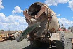 2004 Caterpillar 730 Agitator YELLOW