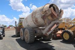 2004 Caterpillar 730 Agitator YELLOW