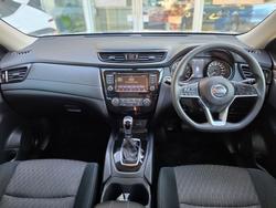 2022 Nissan X-TRAIL ST+