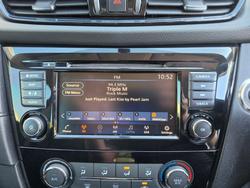 2022 Nissan X-TRAIL ST+