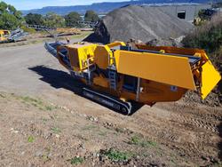 0 Striker JQ1170 Yellow