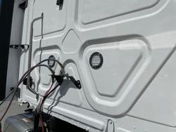 2025 Freightliner Cascadia 116 Tipper White