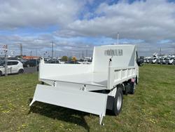 2025 Fuso Canter 615 Tipper White
