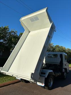 2025 Fuso Canter 815 Tipper WHITE