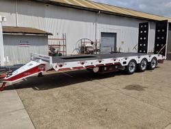 FWR Elite Tri Axle Tag Trailer