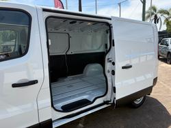2025 Renault Trafic MY25 LWB Premium
