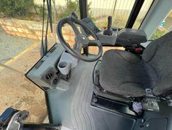 2020 Caterpillar Cs66b