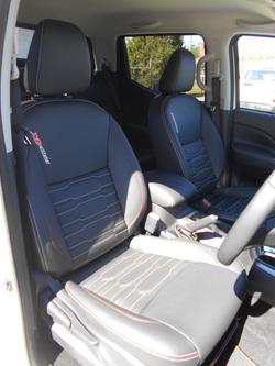 2025 Nissan Navara PRO-4X