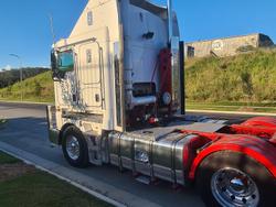 2012 Kenworth K200 Series White