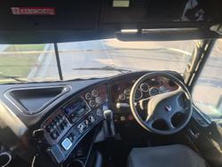 2012 Kenworth K200 Series White