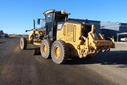 2009 Caterpillar 12M YELLOW