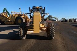 2009 Caterpillar 12M YELLOW