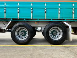 2008 Krueger St2 18 Pallet Sd Curtain Sider