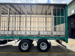 2008 Krueger St2 18 Pallet Sd Curtain Sider
