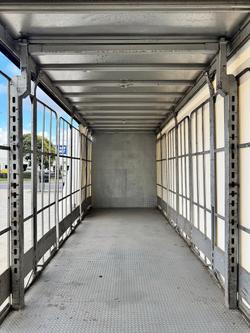 2008 Krueger St2 18 Pallet Sd Curtain Sider