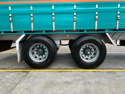 2008 Krueger St2 18 Pallet Sd Curtain Sider