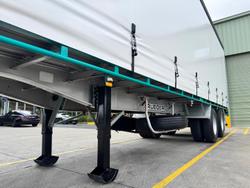 2008 Krueger St2 18 Pallet Sd Curtain Sider