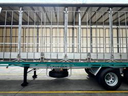 2008 Krueger St2 18 Pallet Sd Curtain Sider