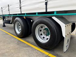 2008 Krueger St2 18 Pallet Sd Curtain Sider