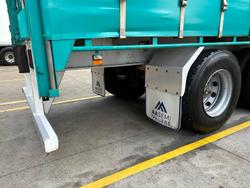 2008 Krueger St2 18 Pallet Sd Curtain Sider
