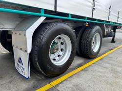 2008 Krueger St2 18 Pallet Sd Curtain Sider