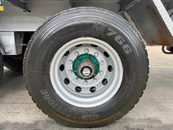 2008 Krueger St2 18 Pallet Sd Curtain Sider