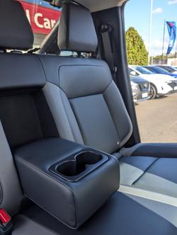 2026 NISSAN NAVARA ST-X