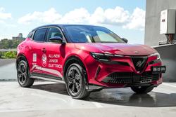 2025 Alfa Romeo
Junior