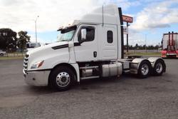 2022 FREIGHTLIN CASCADIA Aut CASCAD WHITE