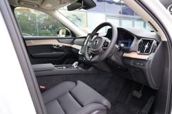 2026 Volvo XC90 Plus T8 Plug-In Hybrid Dark