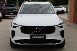 2026 Volvo XC90 Plus T8 Plug-In Hybrid Dark