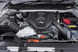 2025 Isuzu MU-X LS-T