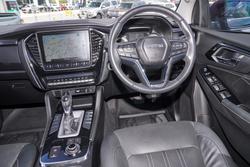 2023 Isuzu MU-X LS-T