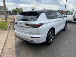 2025 MITSUBISHI OUTLANDER EXCEED TOURER