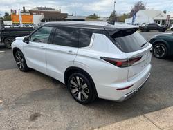 2025 MITSUBISHI OUTLANDER EXCEED TOURER