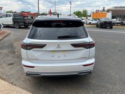 2025 MITSUBISHI OUTLANDER EXCEED TOURER