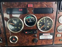 2004 Kenworth T950 Tradition 2X Cummins Detroitt $145000+Gst T950 TRADITION BLUE